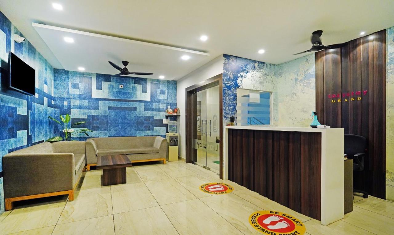 Treebo Lazystay Grand Patia บูบันเนสชวาร์ ภายนอก รูปภาพ